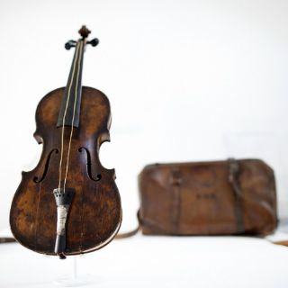 Violín del Titanic es subastado