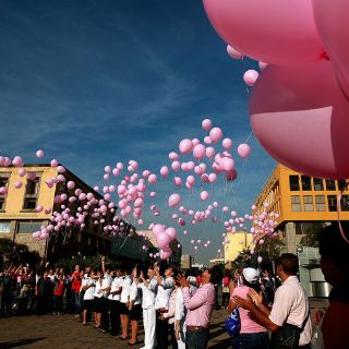 Recuerdan a mujeres fallecidas por cáncer mamario