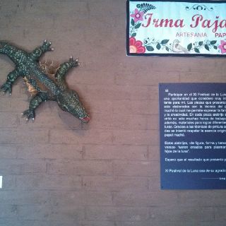 Atracción por la fantasía y el papel maché