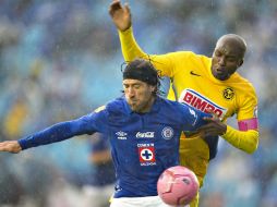 Cementeros y Águilas tuvieron un duelo muy disputado pasado por agua. MEXSPORT /