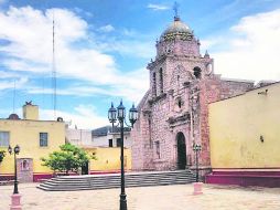 Paseo. Este municipio es ideal para dar paseos en sus plazas al aire libre.  /
