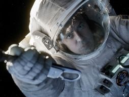 Solo. George Clooney es el protagonista del filme, que tiene que luchar por su supervivencia en el espacio.  /