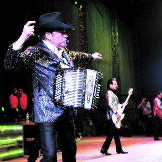 Los jefes también complacen