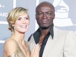 La belleza de Heidi era el complemento de la galantería de Seal.  /