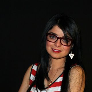 Violeta Isfel se divierte como ''Cenicienta''