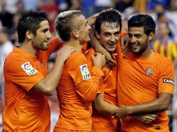 El tema de la selección mexicana siempre será el ''coco'' del delantero quintanarroense (d). EFE /