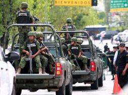 Un fuerte operativo de seguridad en las inmediaciones de la Expo Guadalara por la presidencia del Presidente Peña Nieto.  /