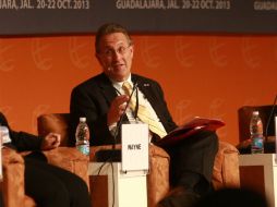 Anthony Wayne,  durante la mesa: México-EUA, cerrar la brecha hacia una verdadera colaboración.  /