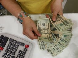 Se estima que el tipo de cambio fluctúe entre 12.87 y 12.95 pesos por unidad. ARCHIVO /