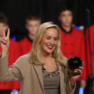 Sharon Stone, galardonada por su lucha contra el SIDA