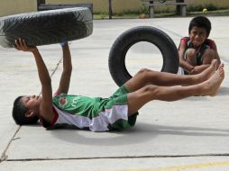 Los niños también podrían ser Premio Nacional del Deporte. AP /