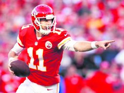 En plan grande. Alex Smith llegó este año a Kansas City y se ha convertido en un mariscal confiable y ganador. AP /