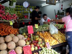 En la primera quincena de octubre, los precios al consumidor aumentaron 0.40% respecto a la quincena previa, menor a lo esperado. ARCHIVO /