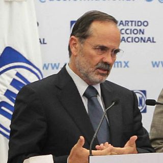 Madero podría prolongar su dirigencia en el PAN