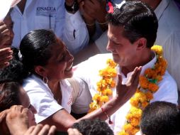 Enrique Peña Nieto sostiene que la reconstrucción debe impulsar el desarrollo de Guerrero. SUN /