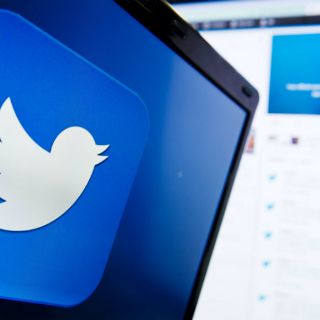 Twitter espera obtener mil 610 MDD en su salida a bolsa