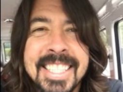 '¿México, estás listo? por que los Foo Fighters estarán pronto ahí', dice el ex baterista de Nirvana en el video. ESPECIAL /