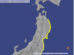 La franja amarilla tiene amenaza de tsunami. La cruz indica el epicentro del sismo. FOTO: Agencia Meteorológica nipona. ESPECIAL /