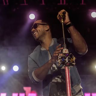 Bachata de Romeo Santos provoca locura