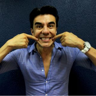 Concierto de risas en El Show de Adrián Uribe