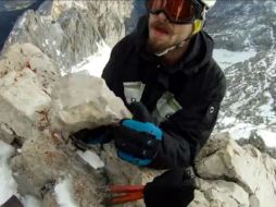 Aseguran que la piedra que aparentemente fue retirada de la montaña pudo haber sido llevada por los actores para el montaje. ESPECIAL /