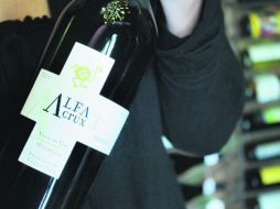 Oferta. En Cava Luna hay una amplia variedad de vinos provenientes de España, Argentina, Chile y más.  /
