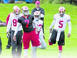 Colin Kaepernick, jugará su primer partido oficial en Londres el día de hoy contra Jacksonville. AP /