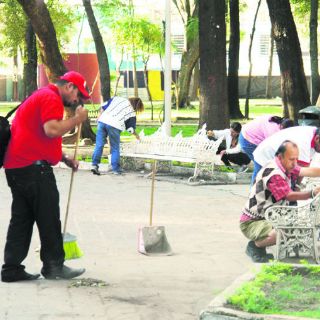 Mejoran la imagen del Parque Morelos y otros espacios públicos
