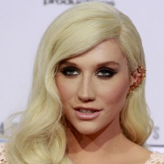Ke$ha suspende concierto en Malasia por amenazas