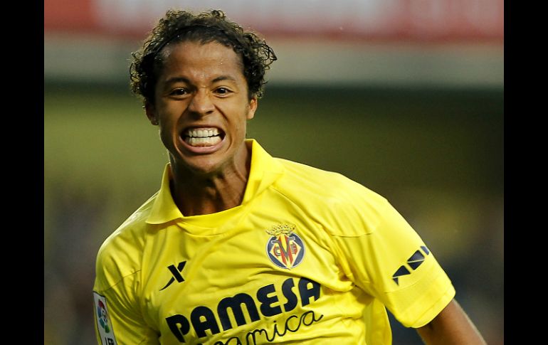 Giovani dos Santos tiene una destacada actuación con el Submarino Amarillo. AFP /