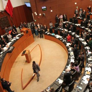 Ahorrarían 60 mil MDP si reducen sueldos a funcionarios