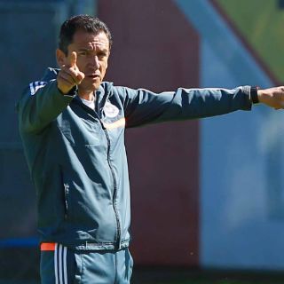 Ortega cree que Chivas sabe a lo que juega