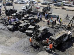 Autoridades registran el estallido de nueve coches bomba en distintos puntos de Bagdad. AP /