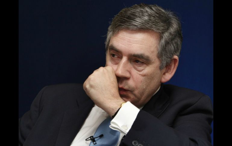 Gordon Brown insta a utilizar la cooperación internacional y la experiencia de otras economías para evitar crisis financieras. ARCHIVO /