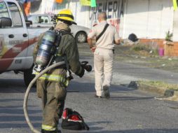 Ocurrió cuando era cambiado un poste de concreto. ARCHIVO /