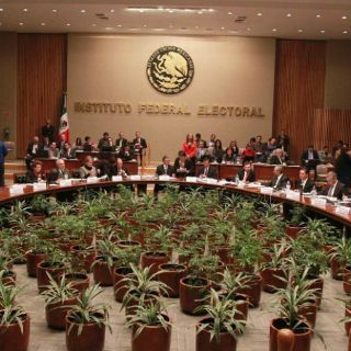 El IFE aplaza redistritación; esperarán reforma electoral