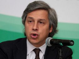 Claudio X González, presidente de Mexicanos Primero, reprochó que los recursos no lleguen a las aulas y se queden en la burocracia. ARCHIVO /