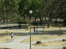 Indican que por el hecho de cobrar, se limitan actividades en parques de localidades de bajos recursos. ARCHIVO /