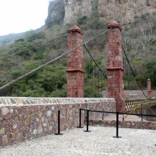 Acceso a Barranca de Huentitán, abierto a la brevedad: Aristóteles