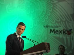 Ante representantes de 57 bolsas de valores del mundo, Peña afirma que este es un buen momento para invertir en México. ESPECIAL /