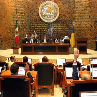 Antes de limpiar nómina, diputados quieren más dinero para remodelar