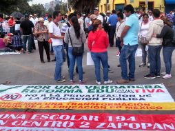 Los profesores exigen respuestas al Congreso sobre la ratificación de la Reforma Educativa.  /
