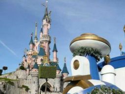 Suman tres accidentes graves en atracciones del parque temático parisino en lo que va del año. ARCHIVO /