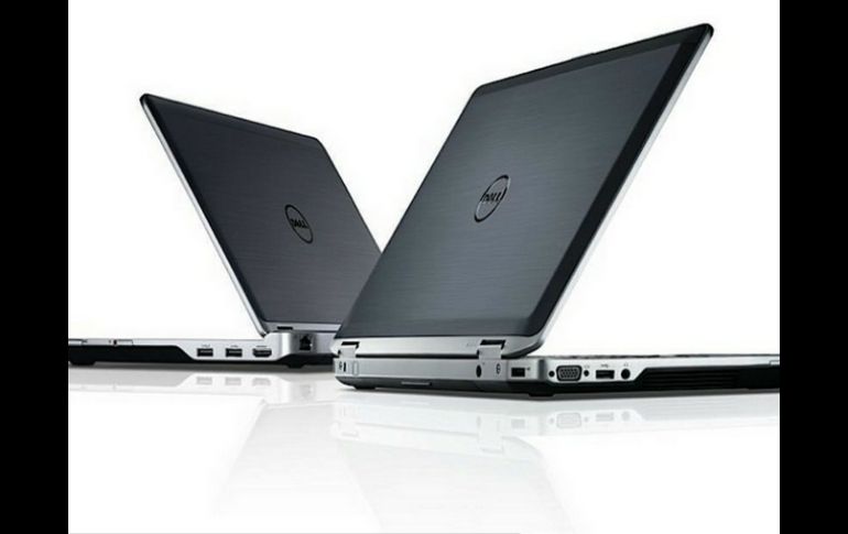 Dell recomienda ponerse en contacto con el departamento técnico de la empresa para que sea reemplazado el posa manos del laptop. ESPECIAL /