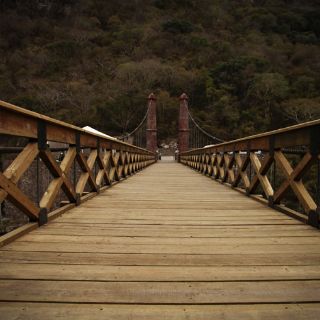El Puente de Arcediano se convirtió en 'papa caliente'