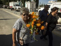 Este año, los floricultores de cempasúchil han producido hasta la mitad de flores, en comparación con el año pasado.  /