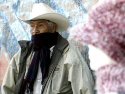 La mejor manera de prevenir es abrigarse durante la época de frío, tener una buena alimentación, evitar tabaco y el alcohol. ARCHIVO /