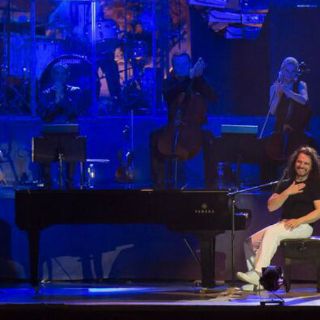 Yanni conquista con enigmáticos ritmos en el Festival de la Cultura Maya
