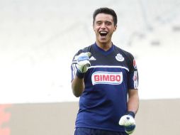 El jugador de Chivas José Antonio Rodríguez celebra una anotación de su equipo ante Pumas. EFE /