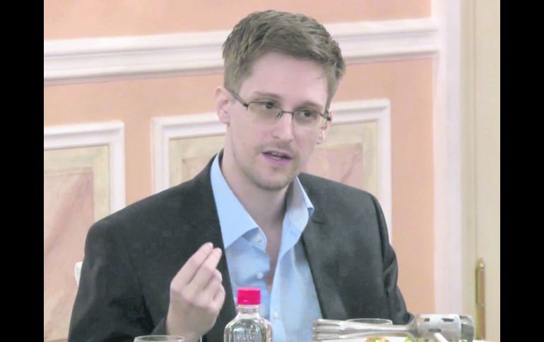 Edward Snowden defiende su punto de vista, al considerar que nadie que diga la verdad comete un crimen. AP /